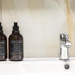 Aparthotel Antheon 4*