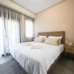 Antheon Aparthotel 4*