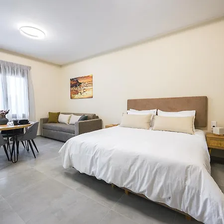 Aparthotel Antheon
