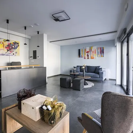 Antheon Aparthotel 4*