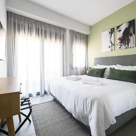 Aparthotel Antheon