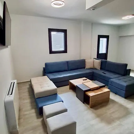 Antheon Aparthotel 4*