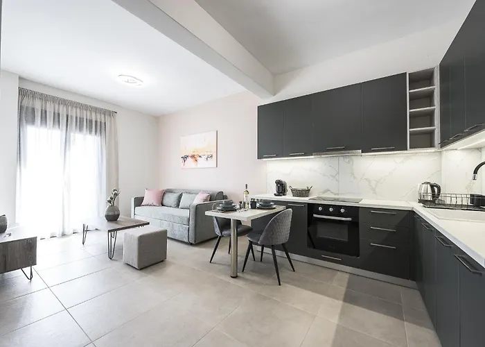 Antheon Aparthotel 4*