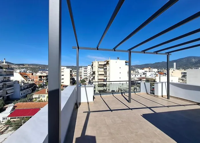 Antheon Aparthotel 4*