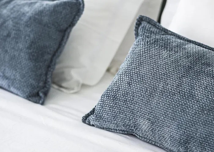 Aparthotel Antheon 4*